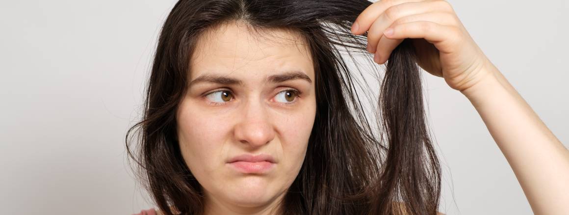 Mitkä ovat vahingoittuneiden hiusten syyt?